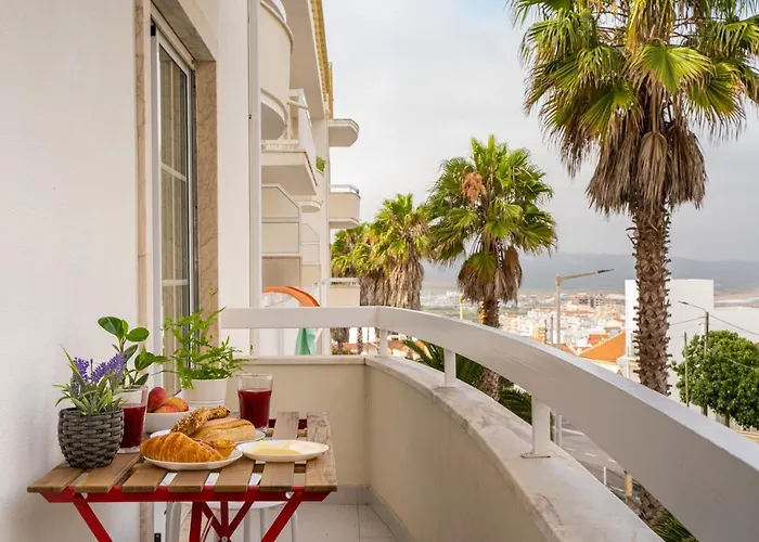 Paz & Flat - Peace & * Nazaré